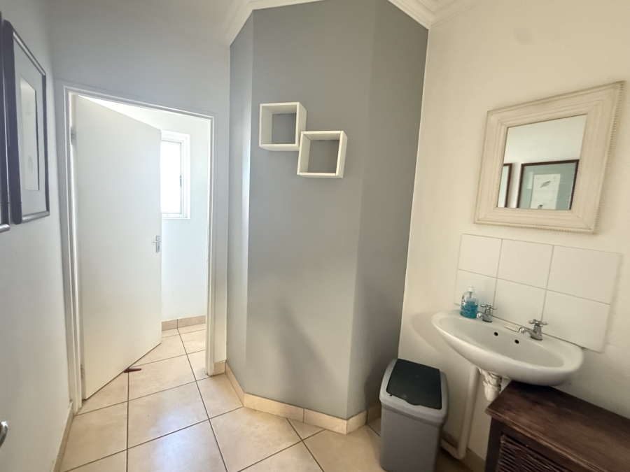 To Let Commercial Property for Rent in Gants Plaza Western Cape
